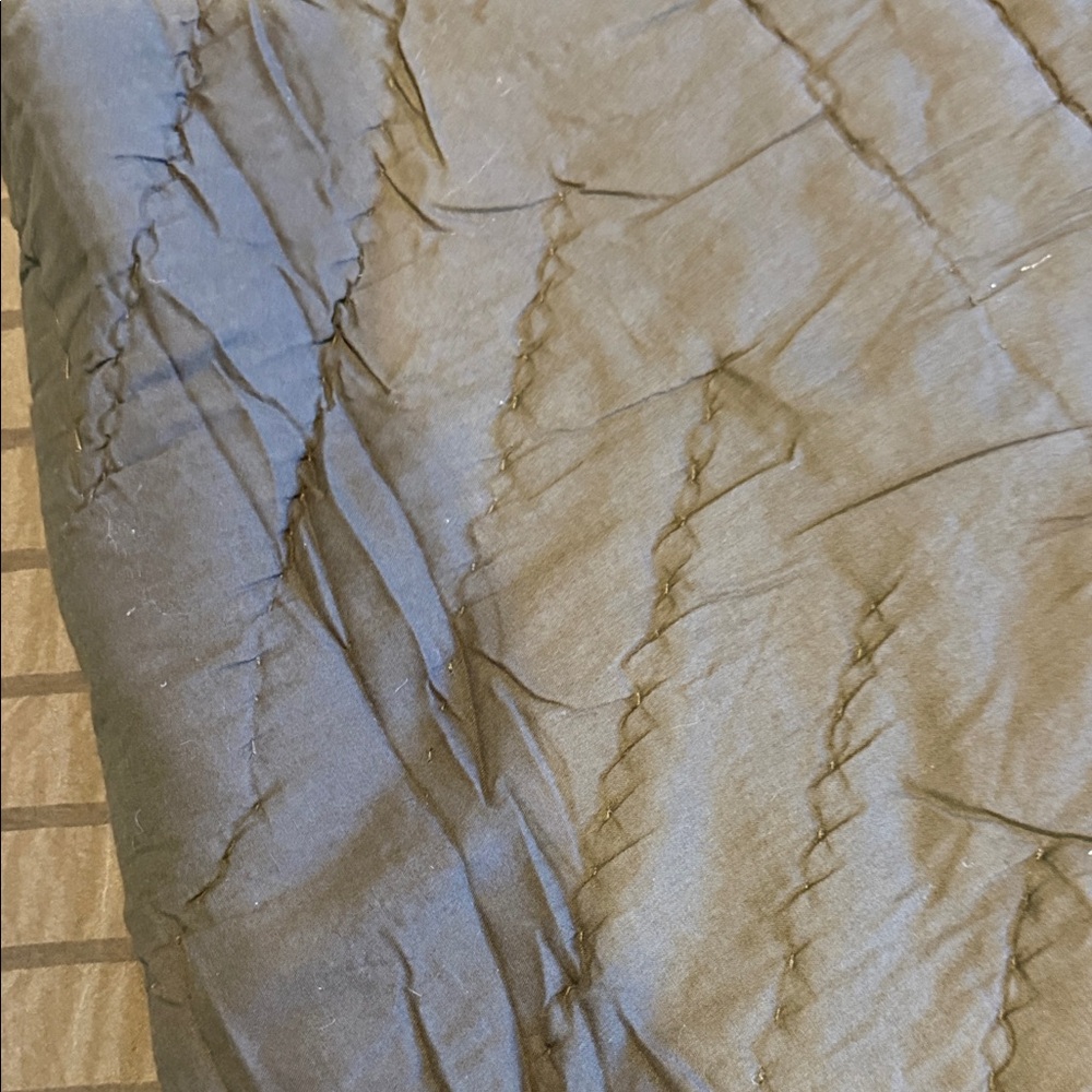 Pottery Barn Teen. Quidditch Quilt Set - Gray - Picture 8 of 10